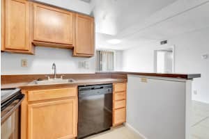 706 Executive Center Drive 17, West Palm Beach, FL 33401 Sold 03/28/24