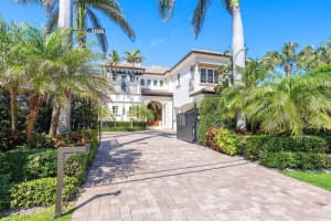 6782 N Ocean Boulevard, Ocean Ridge, FL 33435 Sold 04/12/24