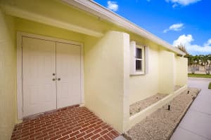 9140 Pine Springs Drive, Boca Raton, FL 33428 Sold 04/17/24