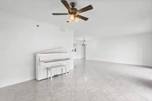 7380 S Oriole Boulevard 707, Delray Beach, FL 33446 Sold 08/23/24