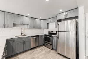 401 Ocean Drive 921, Miami Beach, FL 33139 Sold 05/21/24