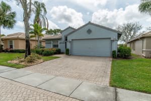 8255 Duomo Circle, Boynton Beach, FL 33472 Sold 04/08/24