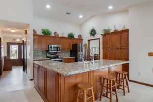 14586 Stirrup Lane, Wellington, FL 33414 Sold 04/19/24
