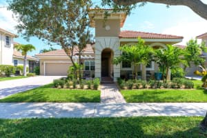 112 Via Santa Cruz, Jupiter, FL 33458 Sold 05/31/24