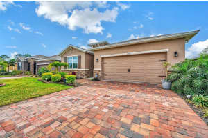 2447 Crowned Eagle Circle SW, Vero Beach, FL 32962 Sold 04/11/24