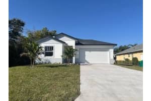 500 Sunset Road N, Rotonda West