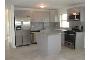 113 Hilton Drive, Fort Pierce, FL 34946 Sold 05/15/24