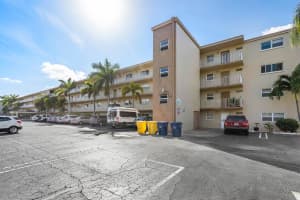 330 NE 26th Avenue NE 111, Boynton Beach, FL 33435 Sold 09/13/24