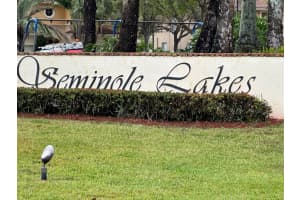 334 River Bluff Lane, Royal Palm Beach, FL 33411 Sold 05/02/24