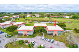 30 Pine Arbor Lane 107, Vero Beach, FL 32962 Sold 03/29/24