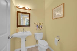 895 Dogwood Drive, Delray Beach, FL 33483 Sold 05/08/24