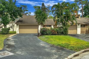 381 Wood Dale Drive, Wellington, FL 33414 Sold 04/05/24