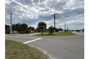 310 Hwy 98 N, Okeechobee, FL 34972 Sold 12/17/25