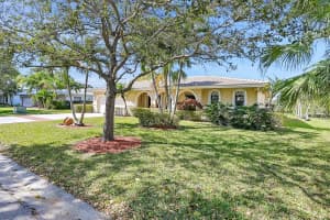 3940 NW 106th Dr, Coral Springs, FL 33065, Sold 04/30/24
