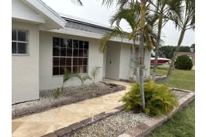 325 SW Bridgeport Dr, Port St. Lucie, FL 34953, Sold 04/25/24