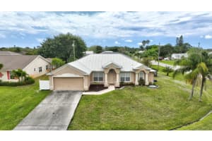 6927 NW Brookhaven Avenue N, Port Saint Lucie, FL 34983 Sold 09/06/24