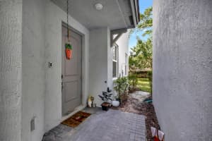 4923 NW 48th Terrace, Tamarac, FL 33319, Sold 04/18/24