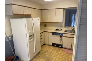 2060 Colonial Road G-3, Fort Pierce, FL 34950 Sold 05/16/24