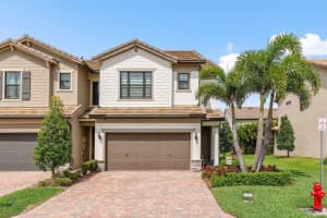 8291 Catria Lane, Lake Worth, FL 33467 Sold 05/01/24