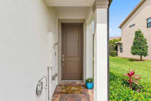 8291 Catria Lane, Lake Worth, FL 33467 Sold 05/01/24