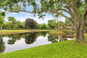 372 Maplecrest Circle, Jupiter, FL 33458 Sold 06/06/24