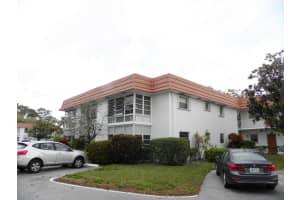 2600 SE Ocean Boulevard 10, Stuart, FL 34996 Sold 09/06/24