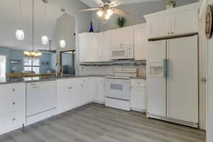 128 Sherwood Circle 13d, Jupiter, FL 33458 Sold 07/23/24