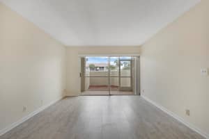 1537 SE Royal Green Circle 101, Port Saint Lucie, FL 34952 Sold 04/19/24