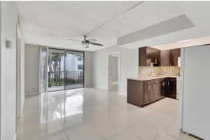 706 Executive Center Drive 28, West Palm Beach, FL 33401 Sold 03/28/24