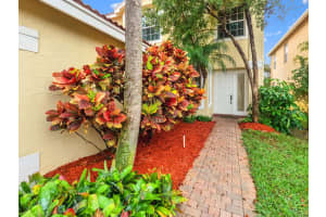 5339 Island Gypsy Drive, Greenacres, FL 33463 Sold 05/01/24