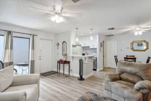 32 Crossings Circle C, Boynton Beach, FL 33435 Sold 04/18/24