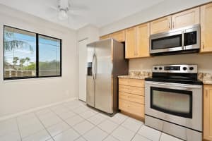 7240 Huntington Ln APT 408, Delray Beach, FL 33446, Sold 07/17/24