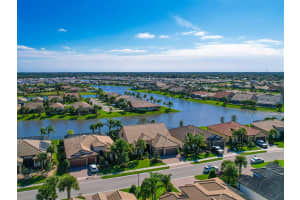 317 SE Huntington Circle, Port Saint Lucie, FL 34984 Sold 05/15/24