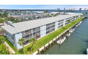120 Lehane Ter Terrace 119, North Palm Beach, FL 33408 Sold 06/18/24