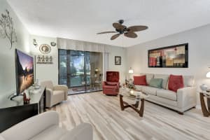 5250 Las Verdes Circle 120, Delray Beach, FL 33484 Sold 05/10/24
