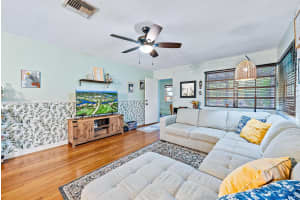 327 28th Street, West Palm Beach, FL 33407 Sold 09/30/24