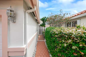 9907 Arbor View Drive S, Boynton Beach, FL 33437 Sold 04/30/24