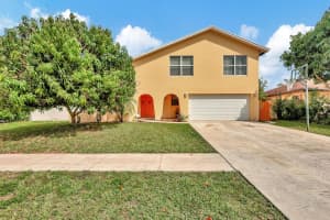 650 Toxaway Dr, West Palm Beach, FL 33413, Sold 06/03/24
