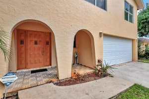 650 Toxaway Dr, West Palm Beach, FL 33413, Sold 06/03/24