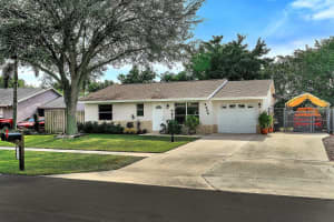 4556 S Carthage Circle S, Lake Worth, FL 33463 Sold 04/25/24
