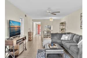 1001 SE 6th Avenue 102, Deerfield Beach, FL 33441 Sold 05/23/24