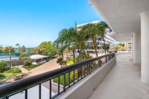 2660 S Ocean Boulevard 203s, Palm Beach, FL 33480 Sold 05/31/24
