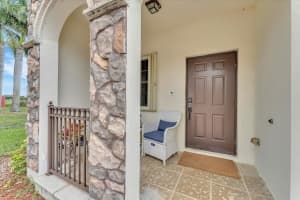 385 NE 37th Place, Homestead, FL 33033 Sold 05/23/24