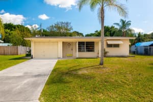 411 Coconut Avenue E, Port Saint Lucie, FL 34952 Sold 05/01/24