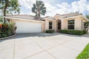 156 Hampton Circle, Jupiter, FL 33458 Sold 04/29/24