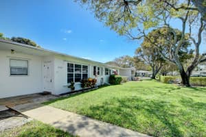 7402 W Oakridge Cir B, Lantana, FL 33462, Sold 05/20/24