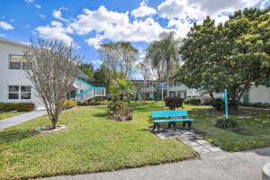 320 Newport V, Deerfield Beach, FL 33442 Sold 09/26/24