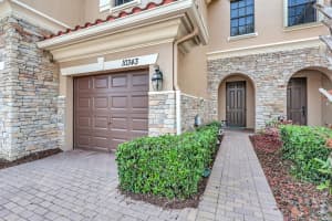 10343 Wellington Parc Drive, Wellington, FL 33449 Sold 07/03/24