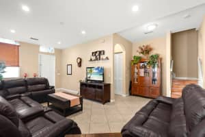 1033 Grove Park Circle, Boynton Beach, FL 33436 Sold 05/23/24