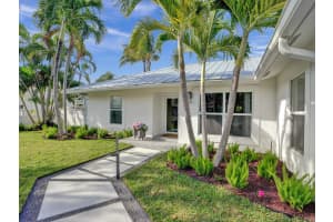 621 Enfield Road, Delray Beach, FL 33444 Sold 01/02/25